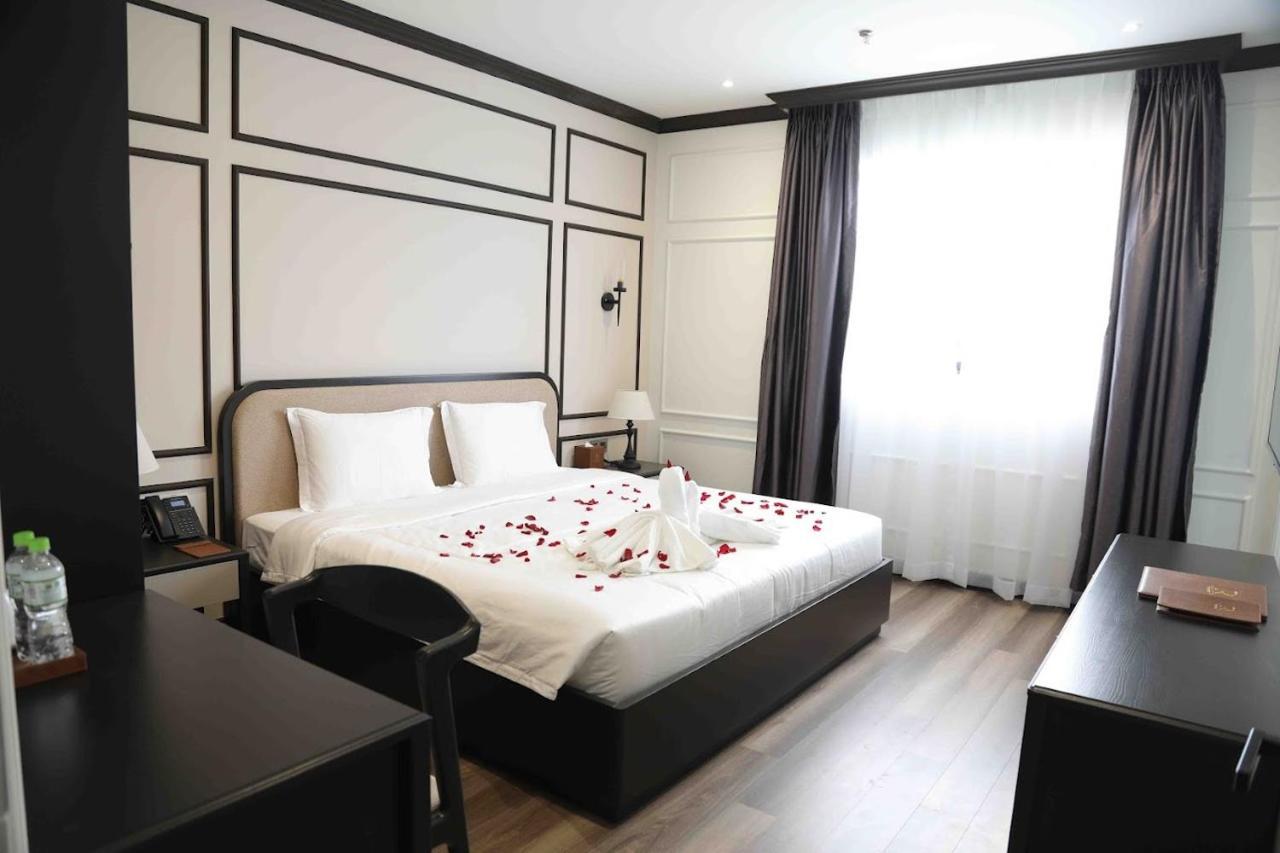 Khach San Robin Gia Nghia Hotel Bagian luar foto