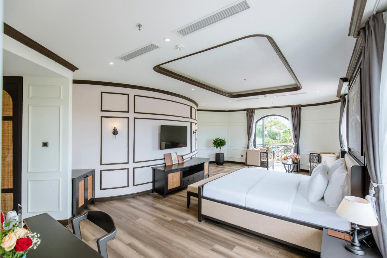 Khach San Robin Gia Nghia Hotel Bagian luar foto