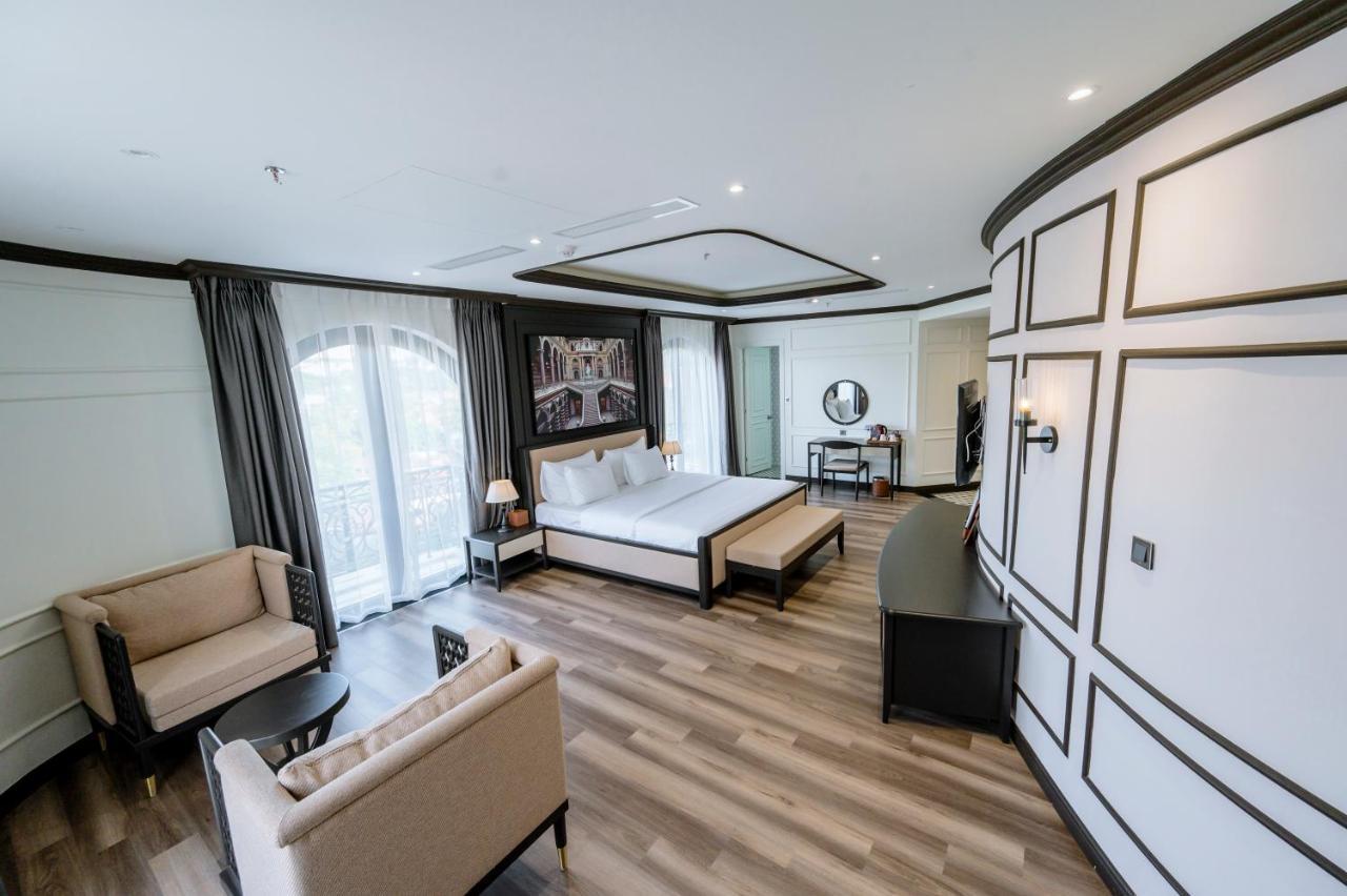 Khach San Robin Gia Nghia Hotel Bagian luar foto
