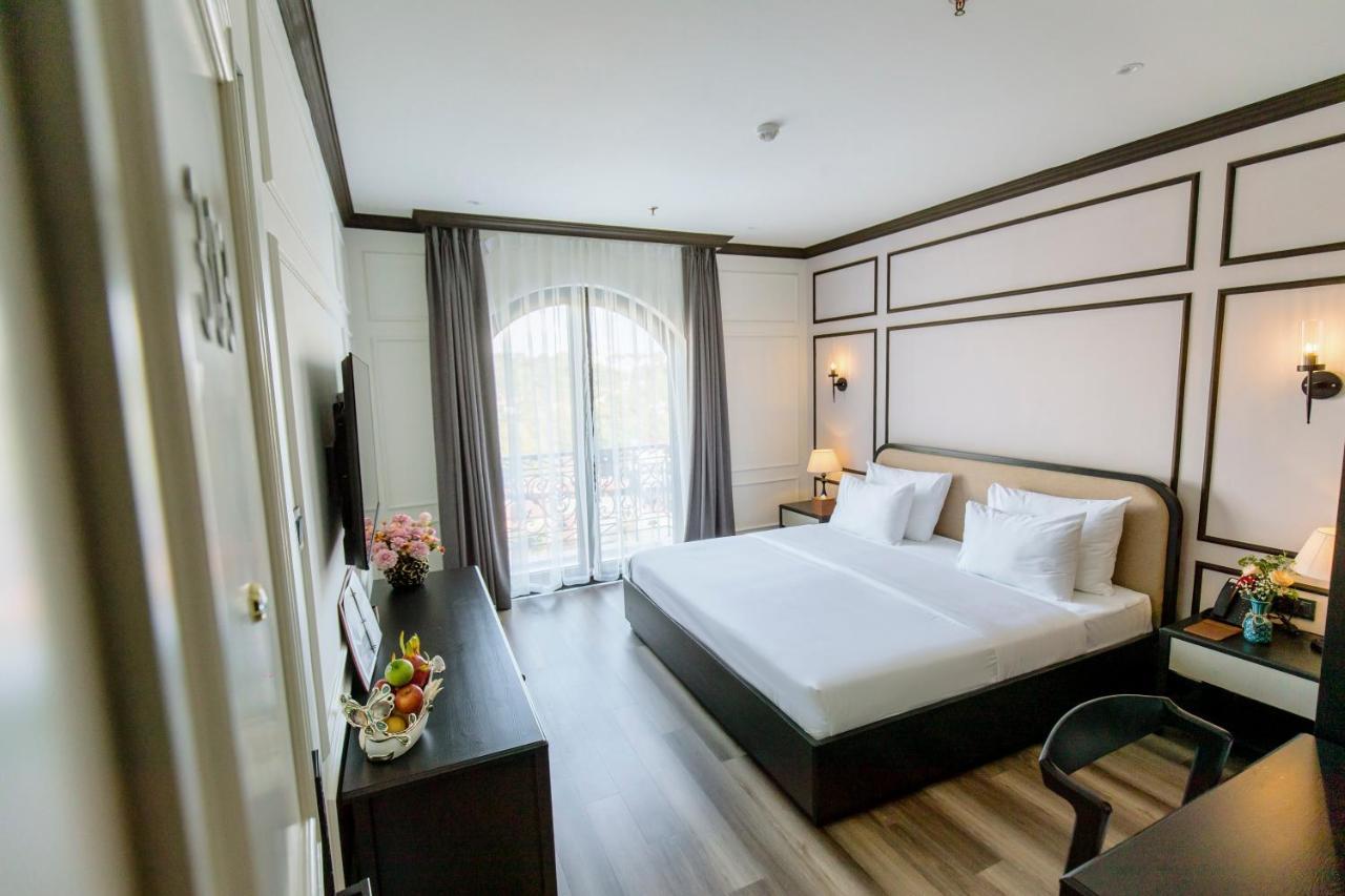 Khach San Robin Gia Nghia Hotel Bagian luar foto