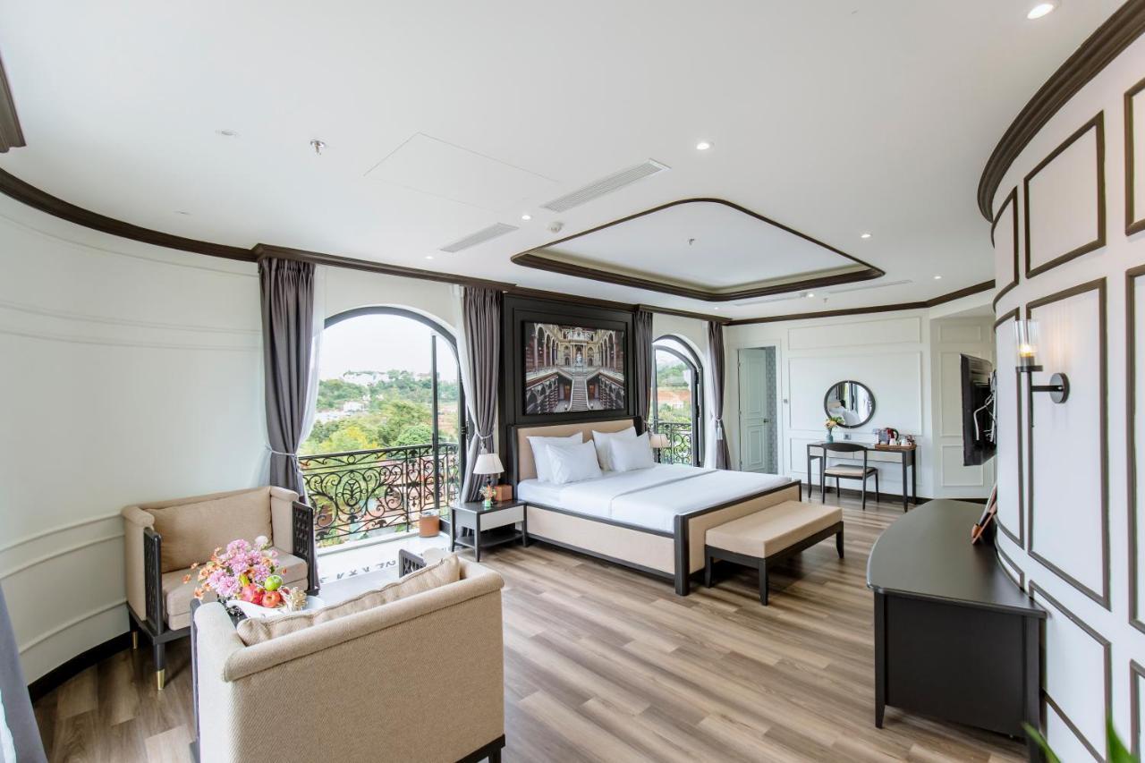 Khach San Robin Gia Nghia Hotel Bagian luar foto